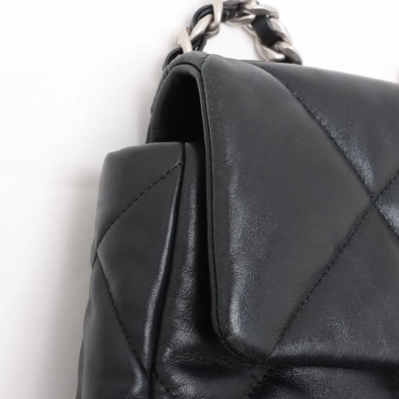 CHANEL 19 Lambskin Chain Shoulder Bag Gold x Silver - Picture 12 of 17